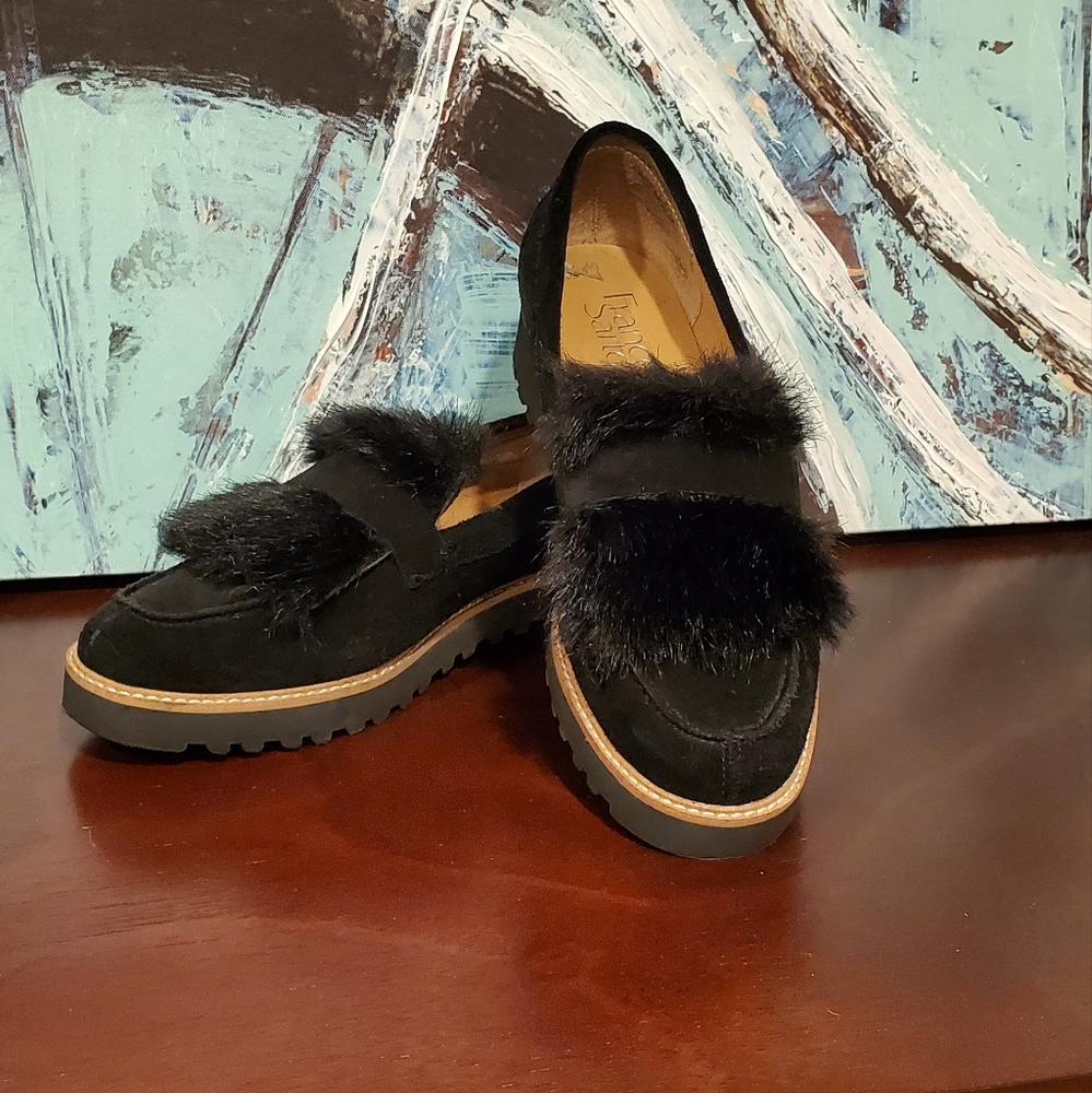 Franco Sarto Size 6.5 Women Black Suede Mocassines Cute Teddy Detail.